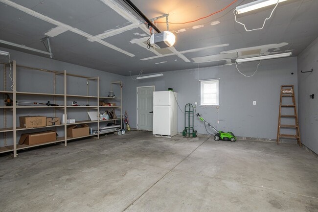 Building Photo - 936 Camp St