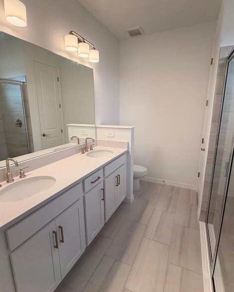 Building Photo - 5726 Gingham Dr