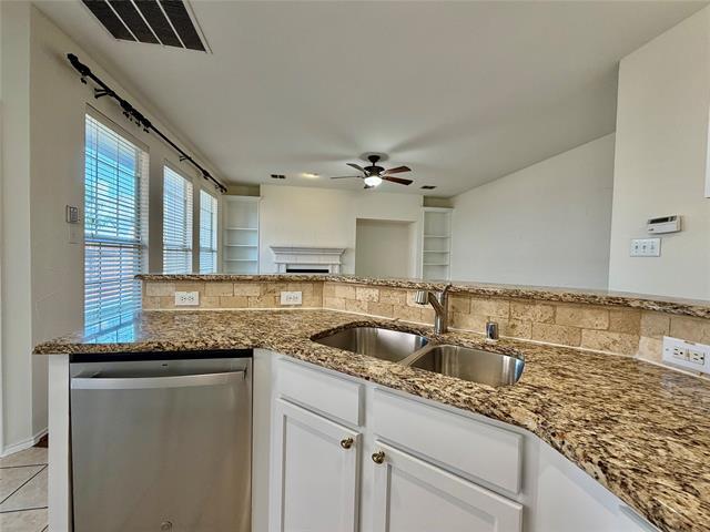 Building Photo - 516 Hawken Dr