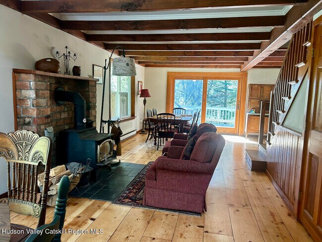 Building Photo - 125 Taconic Creek Rd