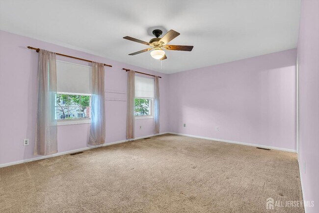 Building Photo - 31 Fair Acres Ct