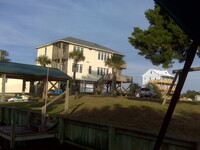 Building Photo - 308 Easy St