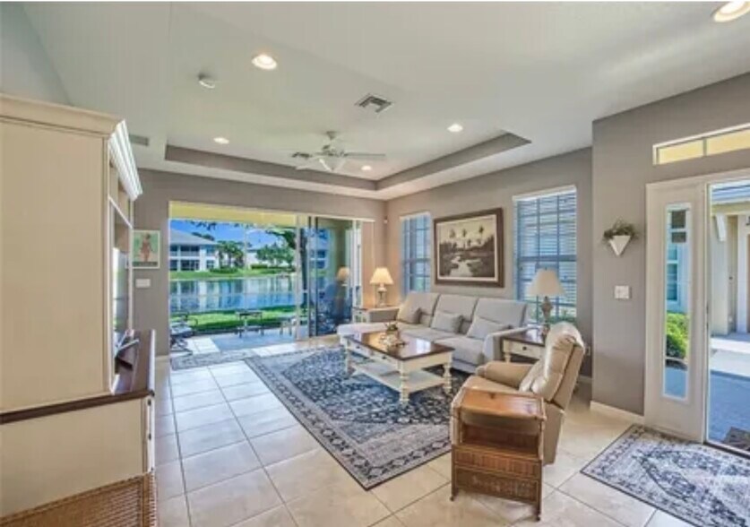 Building Photo - 15034 Sea Crest Blvd