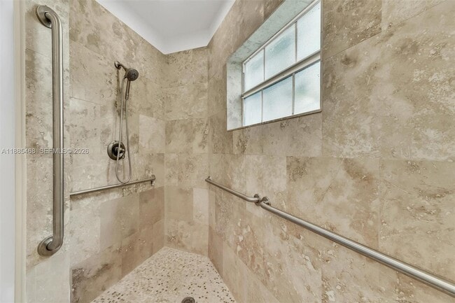 Building Photo - 6538 Via Regina