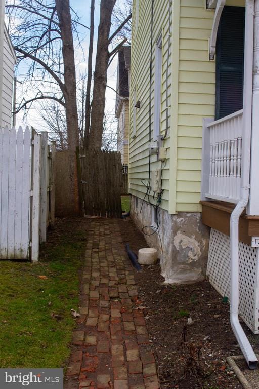 Building Photo - 234 E Linden St