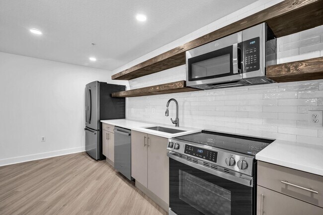 Building Photo - 4515 Main St