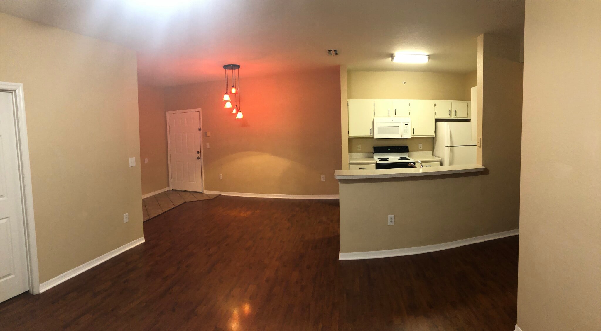 Building Photo - 5475 Vineland Rd