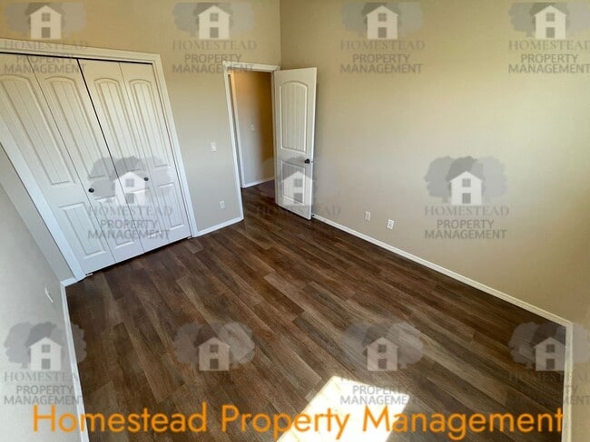 Building Photo - 1449-1451 Northgate Dr.