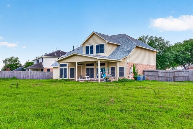 Building Photo - 22303 Naple Hollow Ln