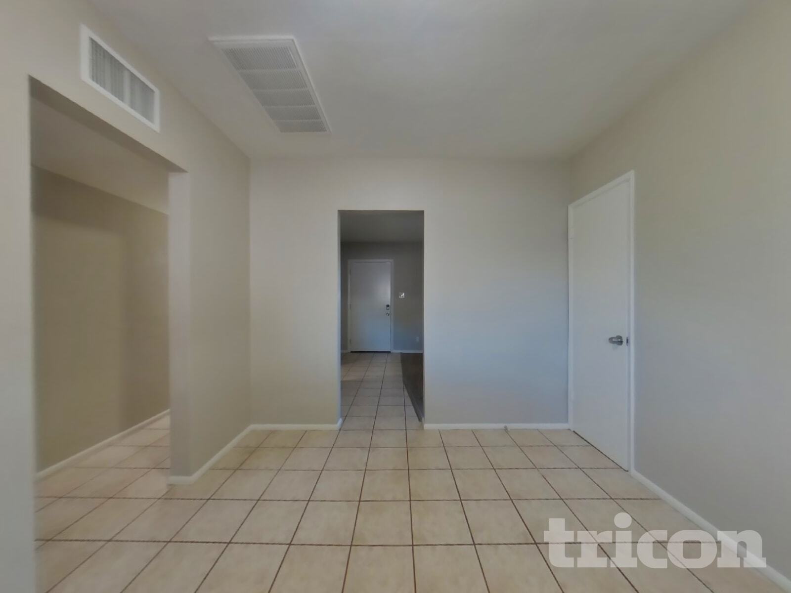 Building Photo - 120 W 8th Pl