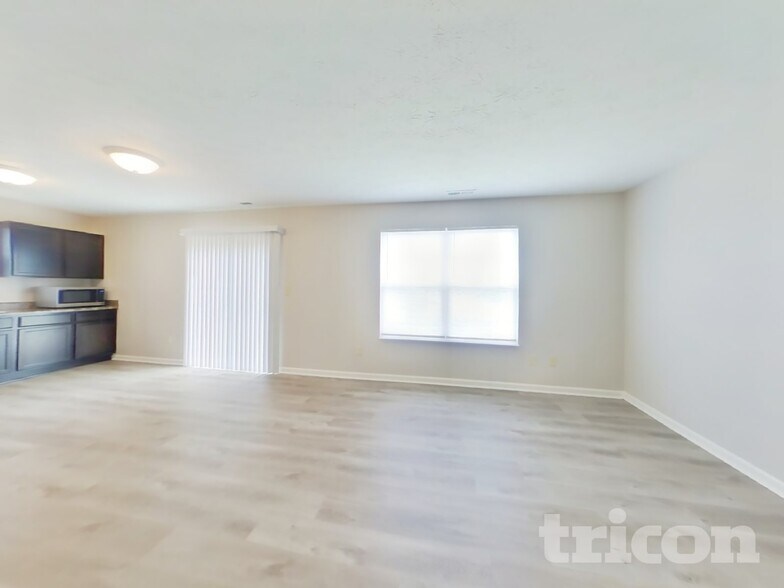 Building Photo - 949 Knox Dr