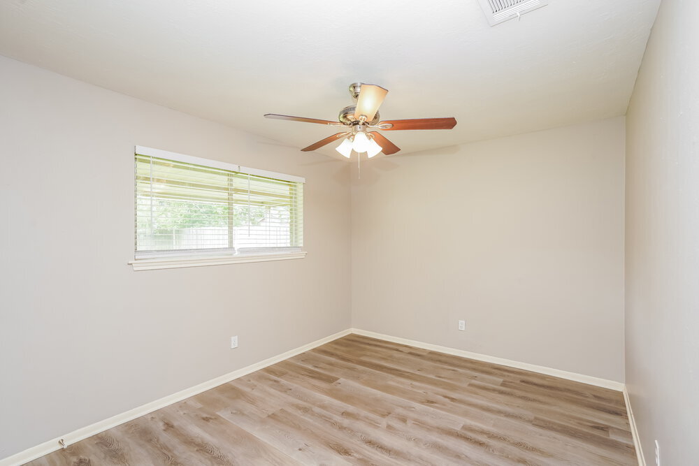 Building Photo - 332 Coventry Ln