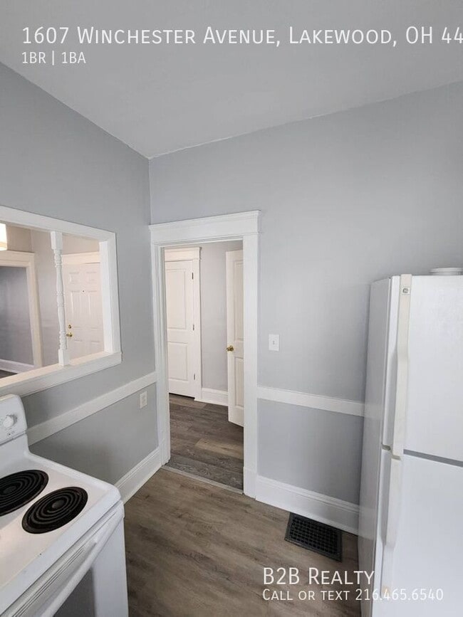 Building Photo - 1607 Winchester Ave