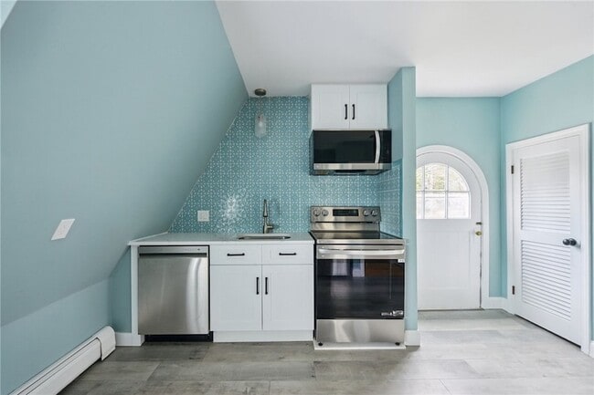 Building Photo - 450 Ocean Rd