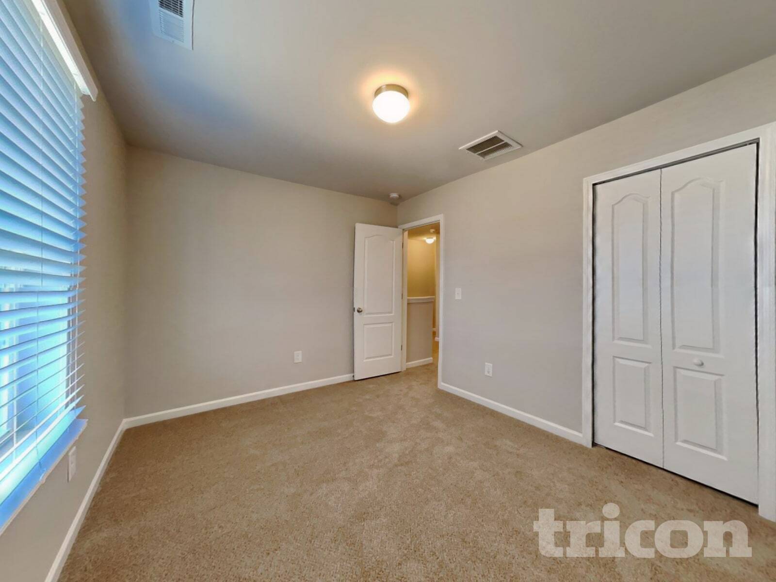 Building Photo - 226 Hallow Oak St