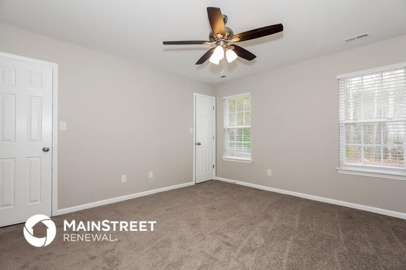 Building Photo - 1135 Larkspur Ln