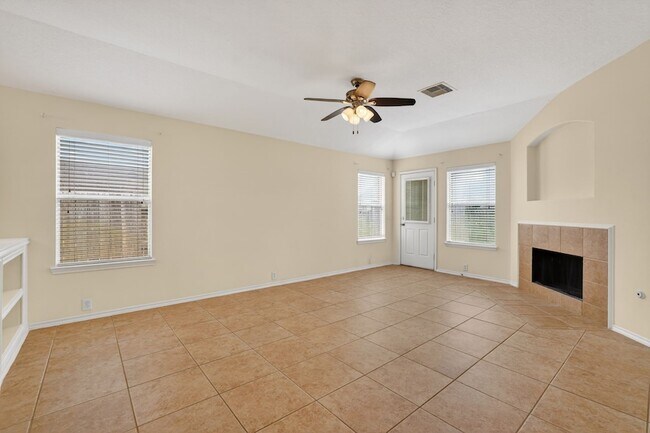 Building Photo - 20114 Larkspur Landing