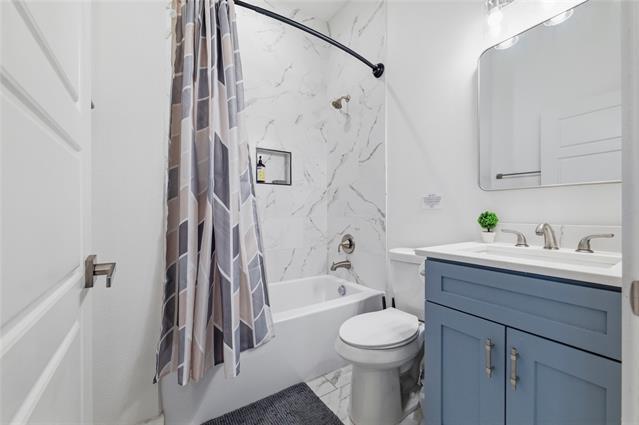 Building Photo - 2406 Merlin St