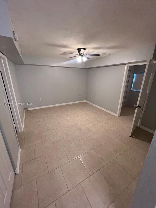 Building Photo - 1515 NE 125th Terrace