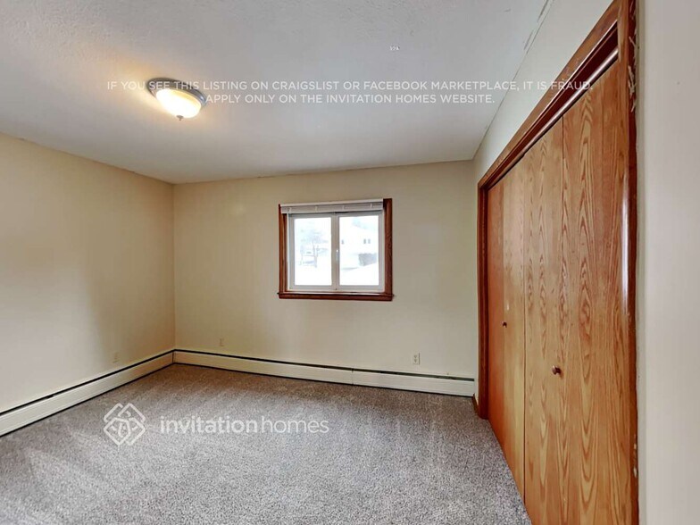 Building Photo - 5050 Mulcare Dr