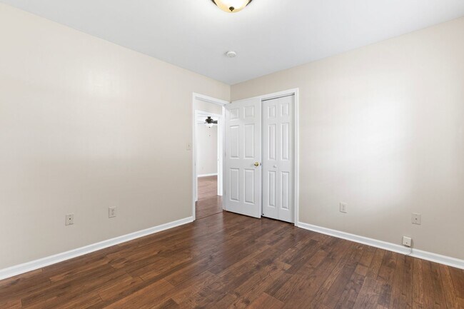 Building Photo - Kanton Ridge