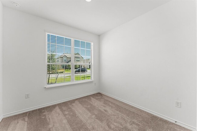 Building Photo - 14377 Cedar Shadow Dr