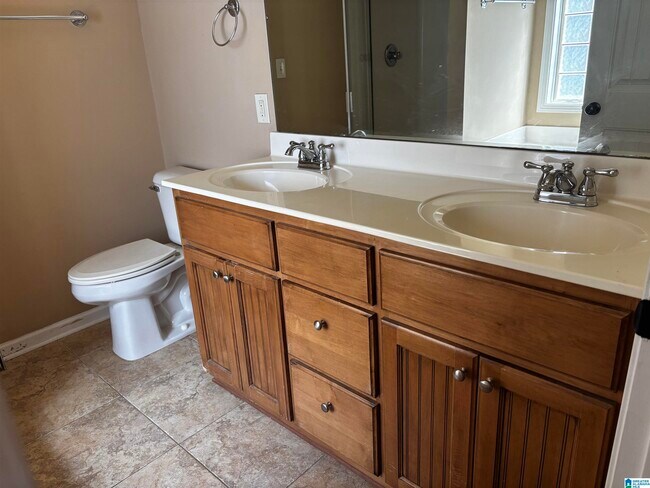 Building Photo - 945 Legacy Cove N