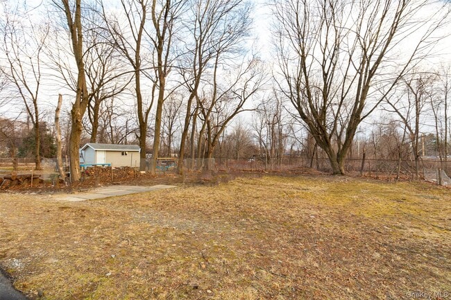 Building Photo - 26 W Cedar St