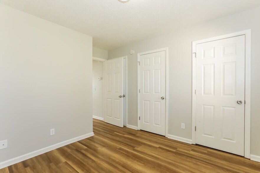 Building Photo - 420 Wildwood Dr