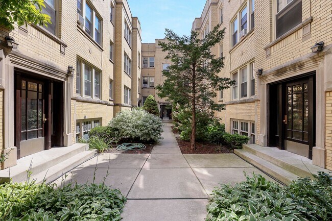 Building Photo - Cutest Apartment Ever - Horner Park (Montr...
