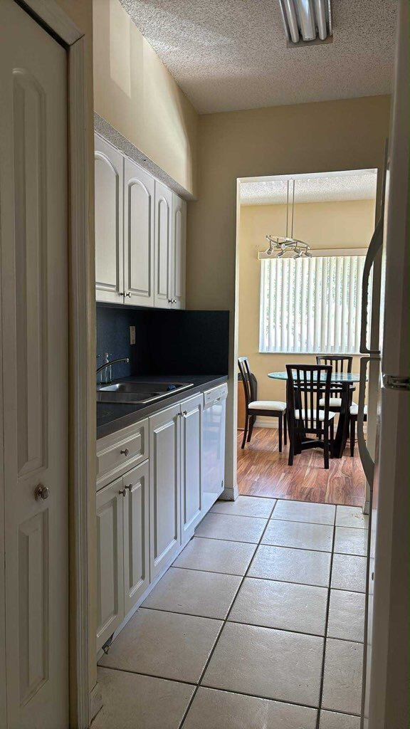 Building Photo - 7085 Nova Dr
