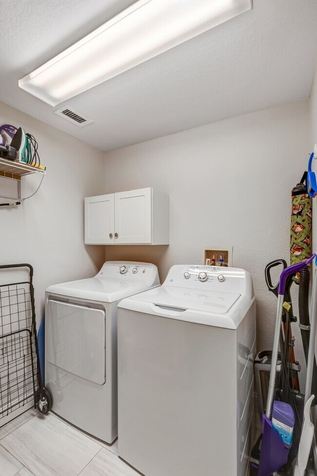 Building Photo - ** BOTANICAL PLACE ** 3 BED / 2 BATH - CONDO - TURNKEY FURNISHED - SEASONAL OR SHORT TERM