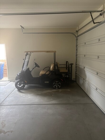 Building Photo - 4468 Covered Wagon Trl