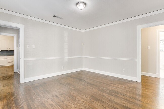 Building Photo - 3257 Greene Ave