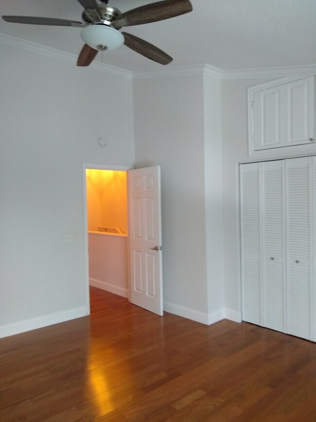 master - 3129 SE Indian St