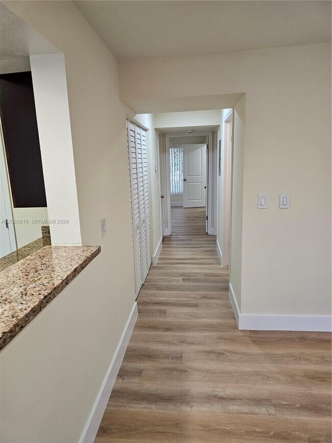 Building Photo - 2627 NW 33rd St