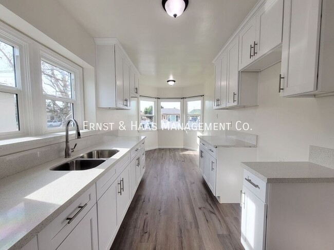 Building Photo - 17308 Ardmore Ave