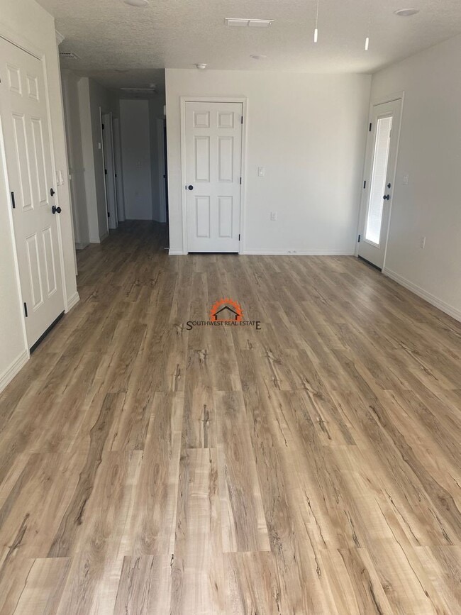 Building Photo - 2736 Aldrich Rd