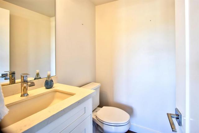 Building Photo - 1905 S Myers St