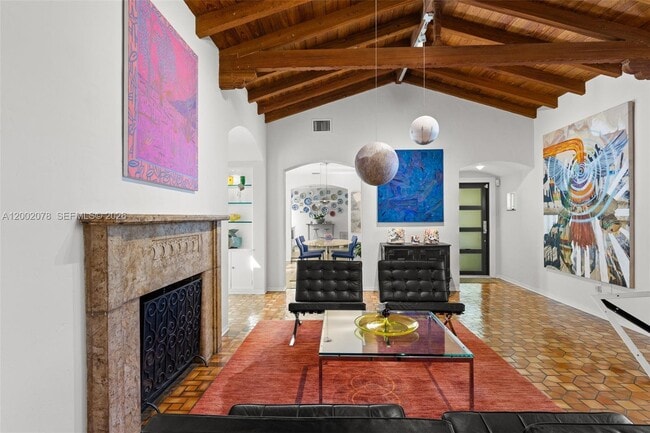 Building Photo - 482 NE 93rd St