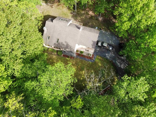 Building Photo - 200 Range Rd