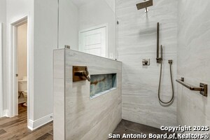 Building Photo - 3423 Iron Cyn