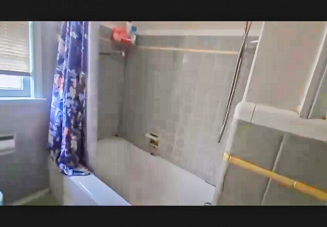 Primary Photo - Beautiful 3 Bedroom!!!