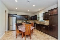 Building Photo - 1332 Joy Dr