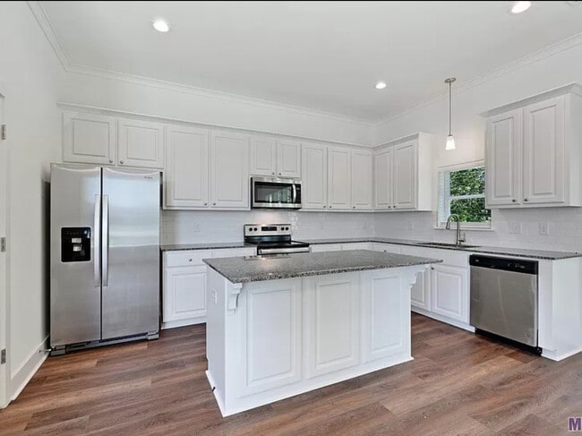 Building Photo - 1004 Briar Gate Dr