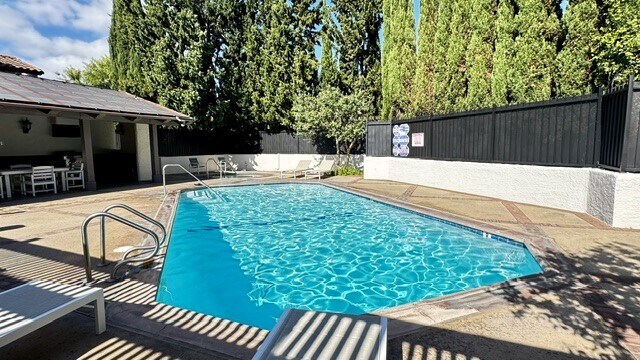 Building Photo - 28659 Vista Madera