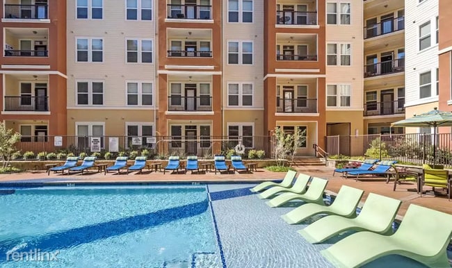 Building Photo - 2 br, 2 bath Flat - 3880 Hulen St