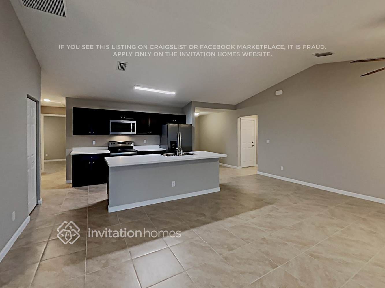 Building Photo - 365 SW Ridgecrest Dr