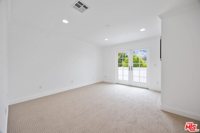 Building Photo - 12722 Halkirk St