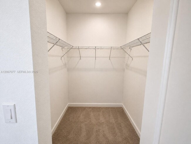 Building Photo - 2608 SE 25th Ct